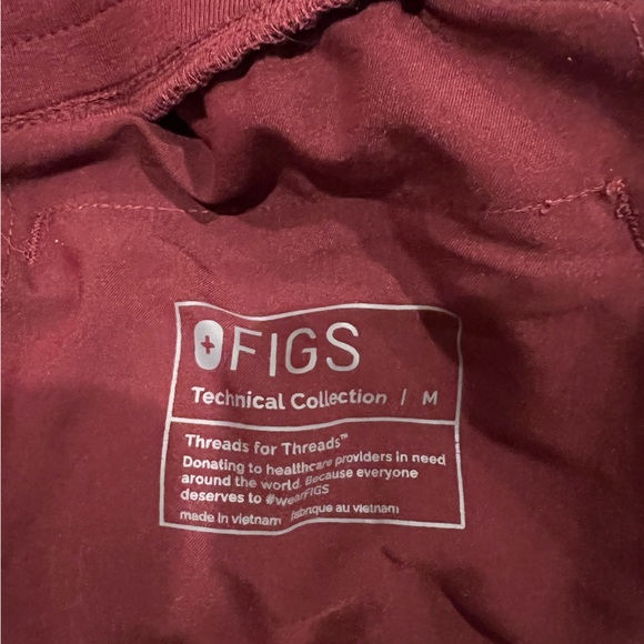 women’s FIGS joggers . Medium - Picture 3 of 4